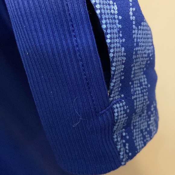 Nike Running Dri-Fit Quarter Zip Womens Royal Blue Athletic Top EUC size M - Picture 4 of 9